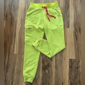 Figs Zamora Joggers in Limeade XXS